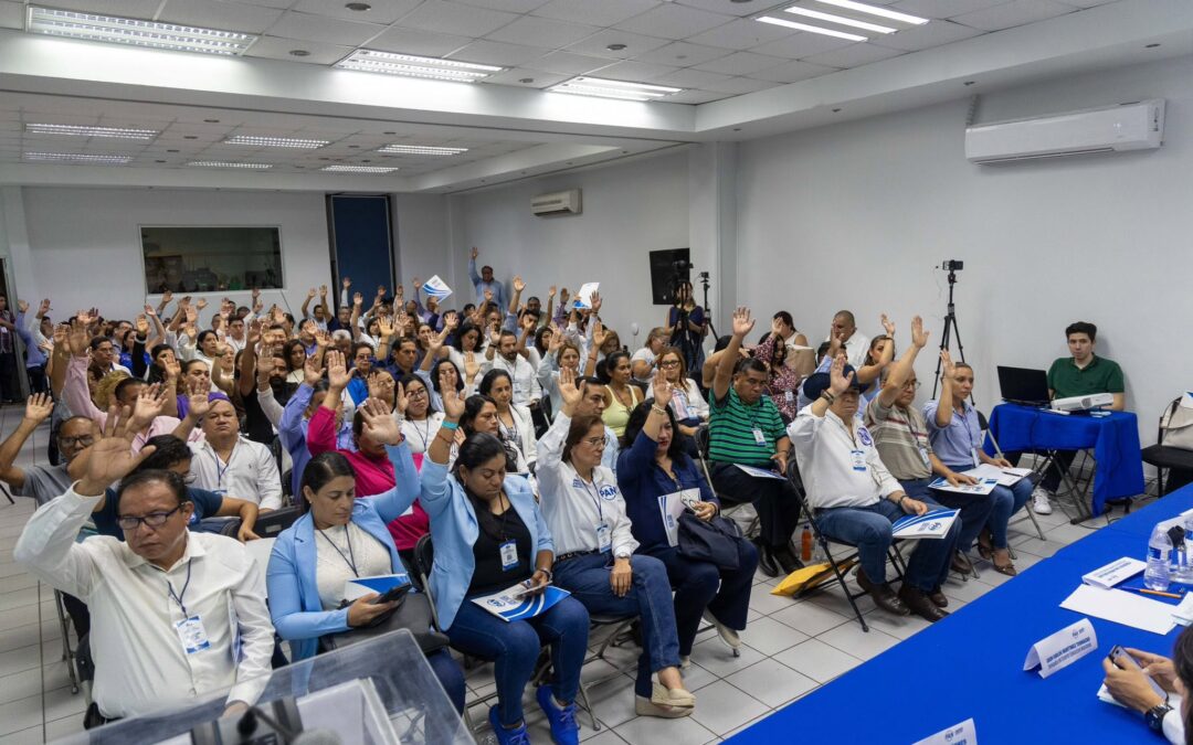 Ana Ledezma, primera mujer en dirigir al PAN en Veracruz en los 86 años de historia del partido